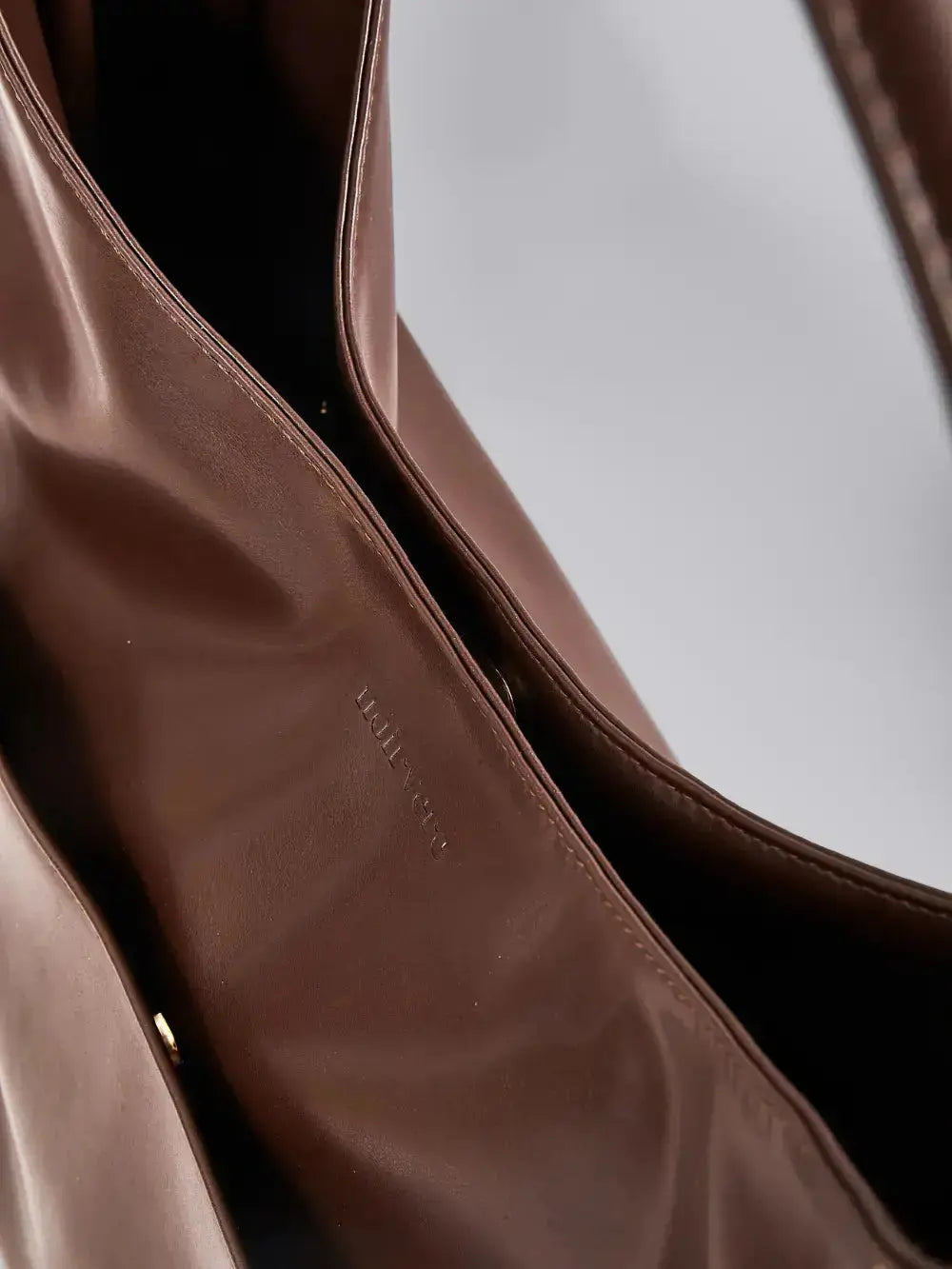 Noir Essence | Bolso de Novelle