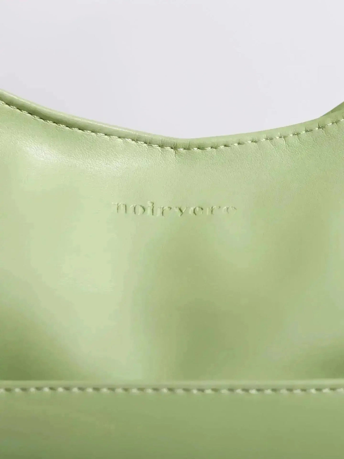 Noir Essence | Bolso de Novelle
