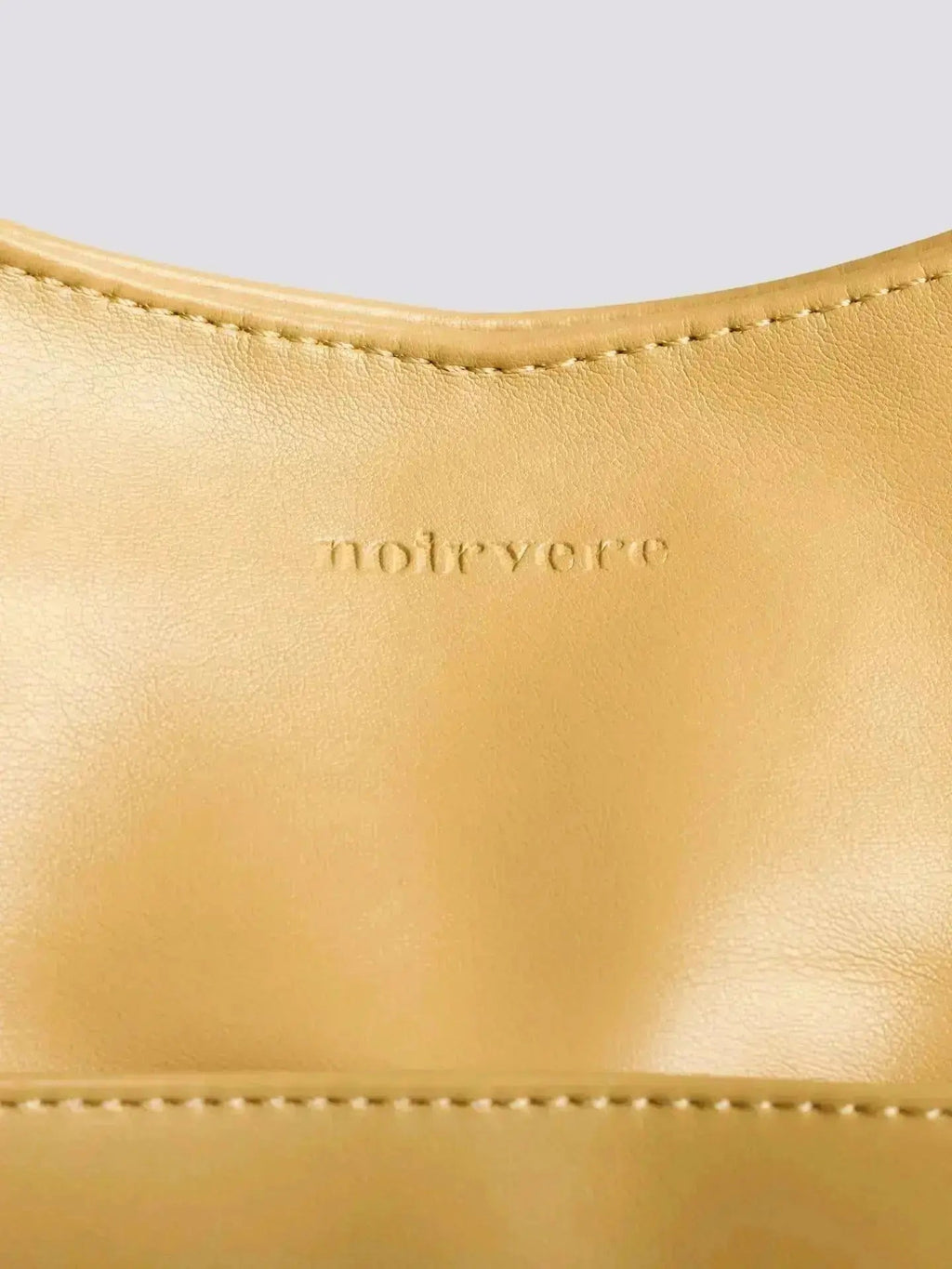 Noir Essence | Bolso de Novelle