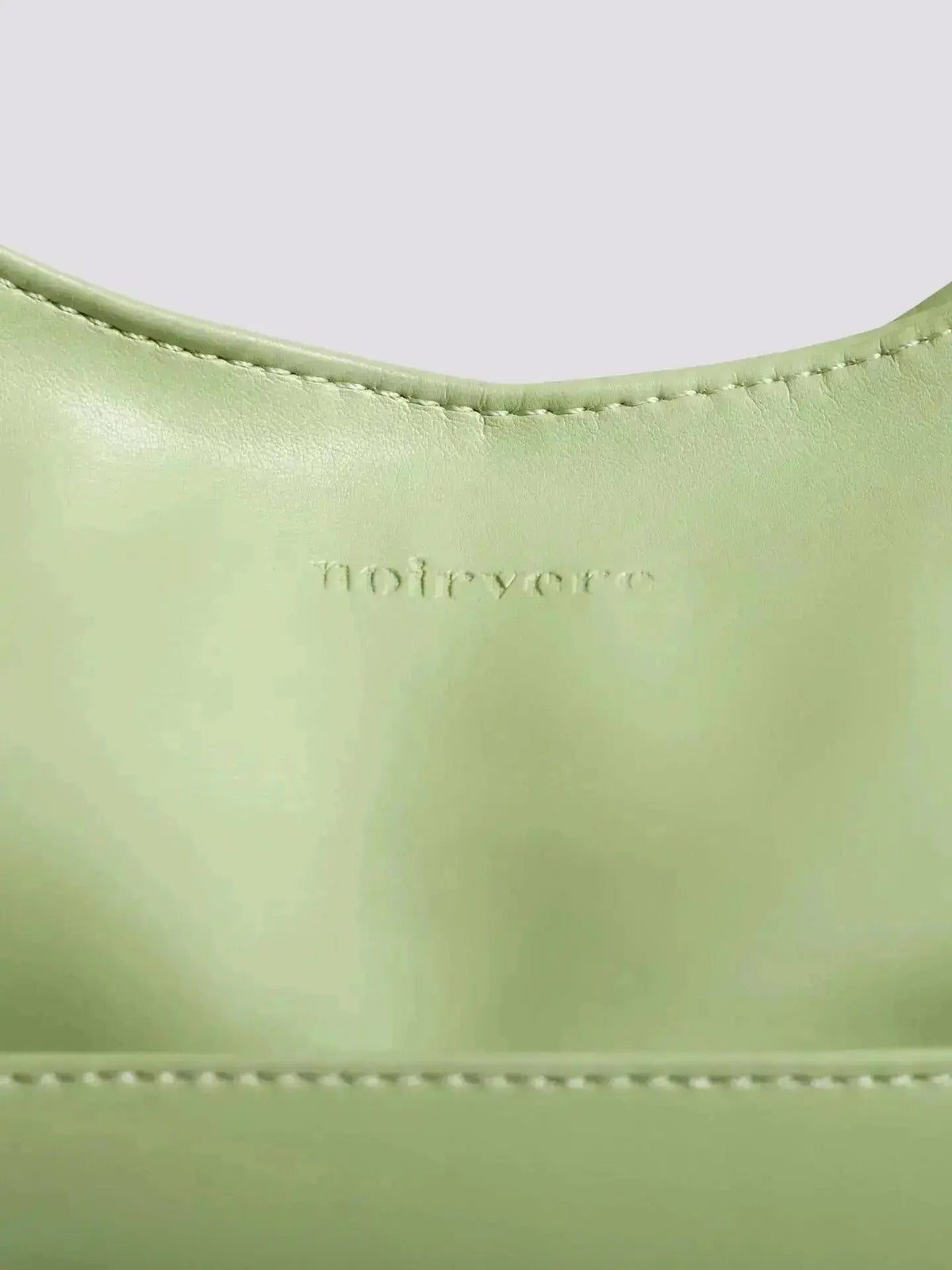 Noir Essence | Bolso de Novelle