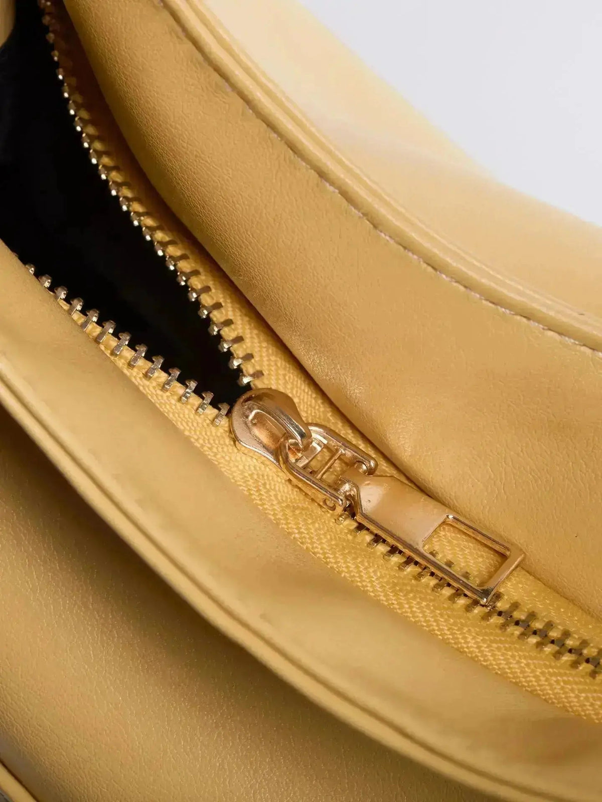 Noir Essence | Bolso de Novelle